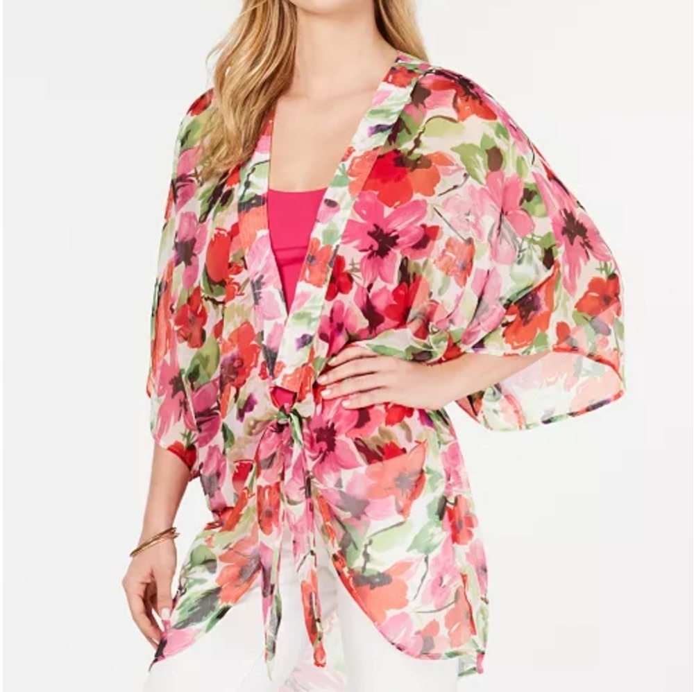 INC International Concepts

INC Floral Kimono